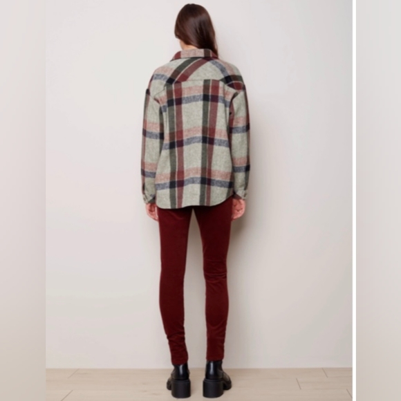 Charlie B Plaid Flannel Shirt Jacket. Size: Small. - Picture 3 of 8